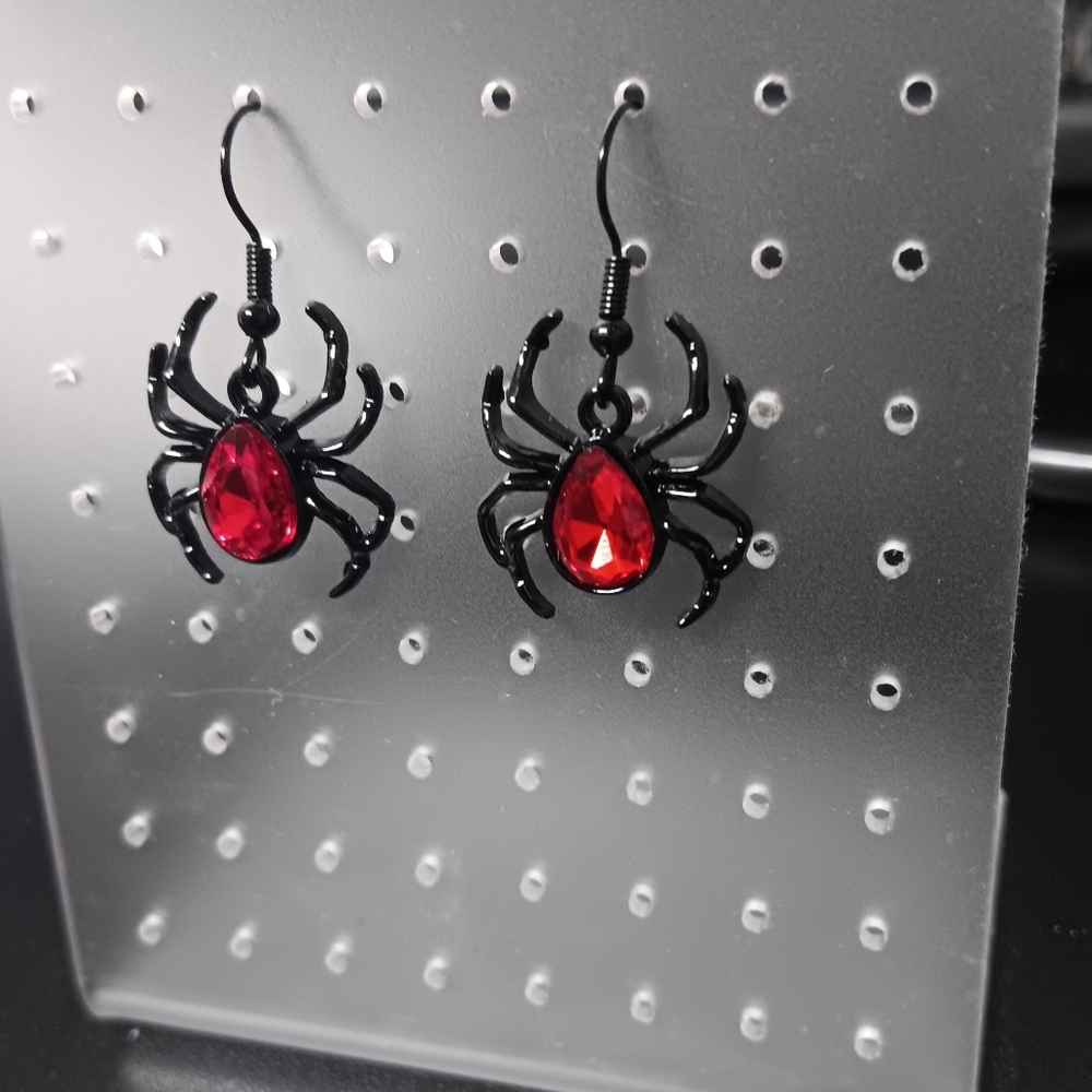 Spider Gem Earrings (NWOT)